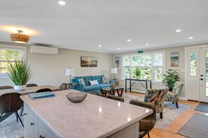 Interior - Spectacular waterfront views. (Yarmouth)