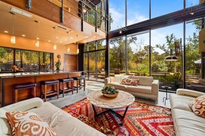 Televisor i oficines