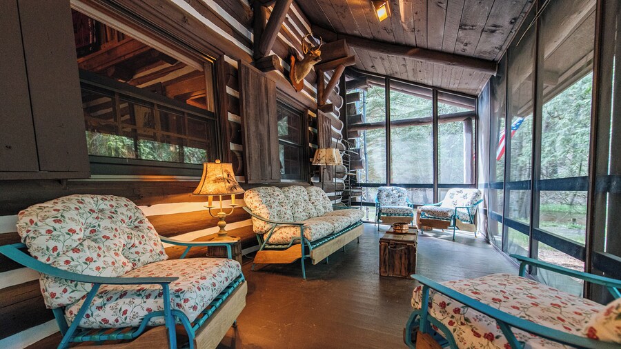 Nature's Beauty Loft Forks River Lodge