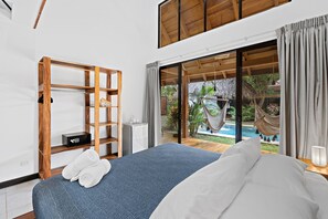 Quarto luxo | 1 quarto, cofres nos quartos, cortinas blackout, Wi-Fi de cortesia