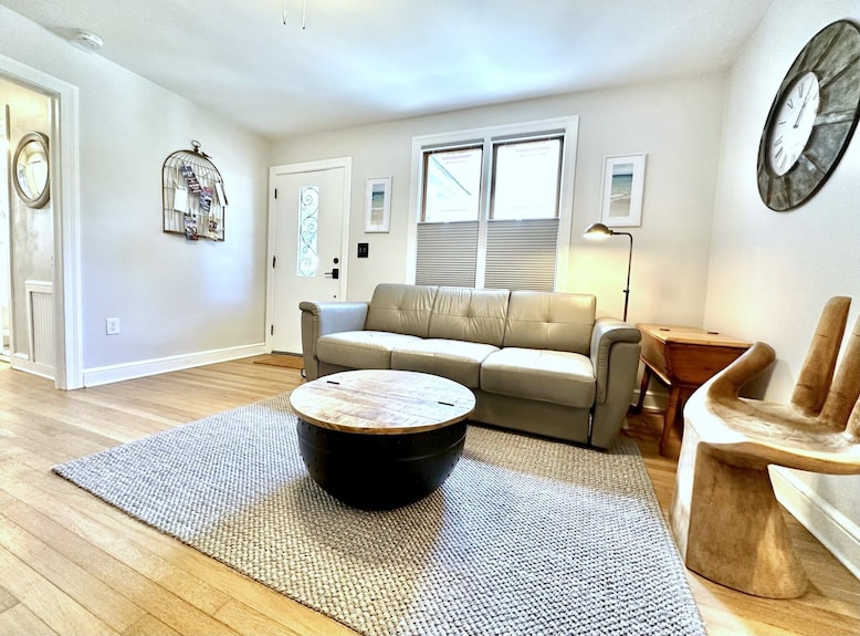 Grand Oak - Renovated 1885 Queen Anne - 1 Block Stroll To Historic Dt - Beach Only 3 Mi - St. Augustine, FL