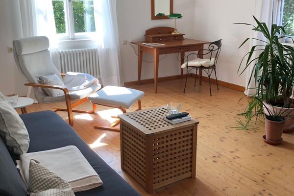 Ferienwohnung Beim Bienagassl - 78 qm mit Balkon-Wohnraum mit Schlafcouch