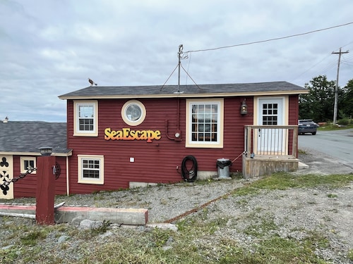 SeaEscape Wharf                                 Oceanfront - Beach - Hiking