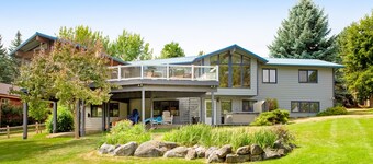 Lakefront home with dock, lake views, Ping-Pong, outdoor kitchen, private beach