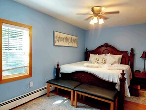 2 bedrooms, in-room safe, iron/ironing board, free WiFi