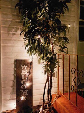 Property grounds - close to beach .high speed wifi,BBQ,firepit. dog friendly.  (North Rustico)