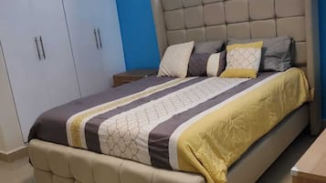 3 bedrooms, WiFi, bed sheets