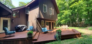 Terrace/patio - Fairway House Close to Crystal Lake Golf (Beulah)