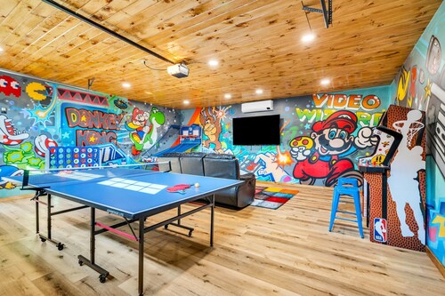 Mountain View Chalet with Hot Tub and Game Room