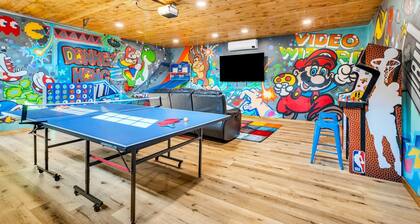 Mountain View Chalet with Hot Tub and Game Room