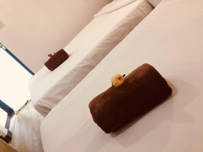 Standard Triple Room - Owl's Nest Hostel (Bangkok)