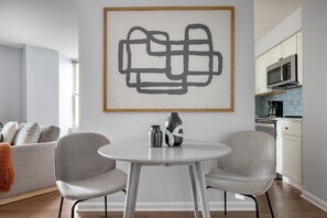 Dining - Superb Central Square 2BR w/ In-Unit W/D, nr Restaurants, by Blueground (Cambridge)