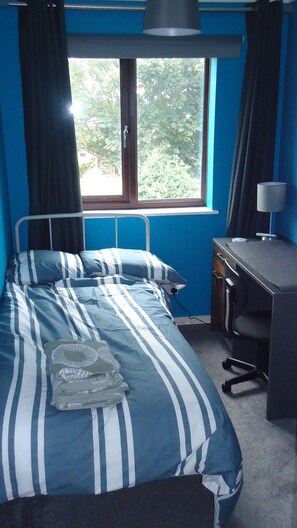 3 bedrooms, desk, iron/ironing board, WiFi