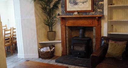 3-Bed Cottage with Garden in Kirriemuir Centre