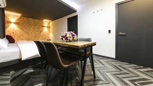 Family Twin Room (A Type)