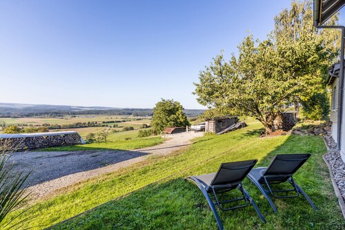 Ferienwohnung "Panoramablick" mit Privatterrasse, Gemeinschaftsgarten und WLAN
