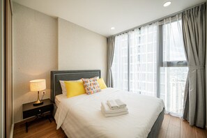 3 chambres, fer et planche à repasser, Wi-Fi, draps fournis