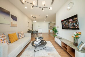 Living area - Spacious 3Brs Apt - Large Living room - Amazing Pool & Gym (District 7)
