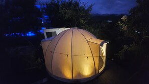 Deluxe Bungalow | 1 bedroom, bed sheets - Glamping romantico en Vista Hermosa (La Mesa)