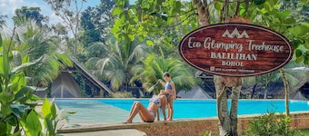 ECO-TREEHOUSE GLAMPING SERVICES