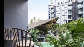Comfort Condo | Balcony view
