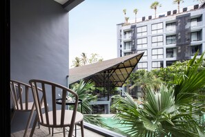 Comfort Condo | Balcony view