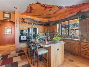 Fridge, microwave, oven, stovetop - Authentic and Luxurious Arizona Ranch House (Scottsdale)