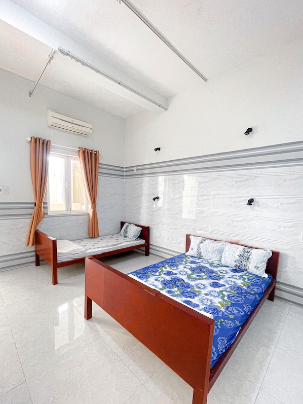 Basic Triple Room | Free WiFi - Kim Long Hotel (Phan Thiet)