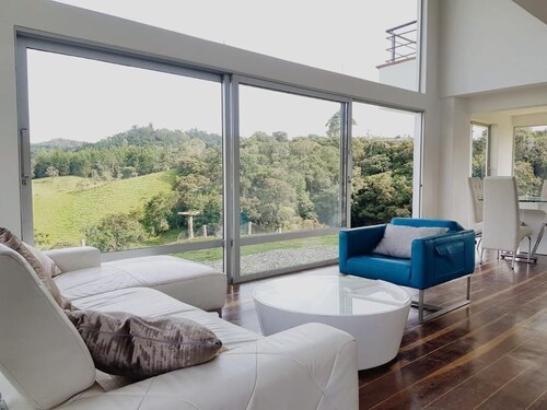 Casa de Campo de Lujo en el Retiro, Antioquia a 45 Minutos de Medellín