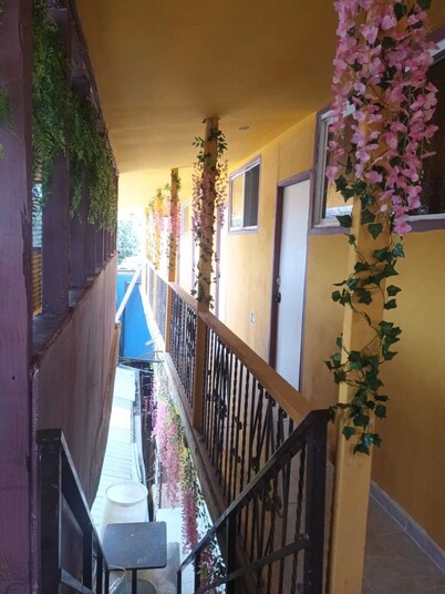 HOSPEDAJE BARATO MI CASITA DE COLORES