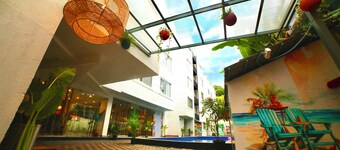 HUE GUH The Porto Candolim