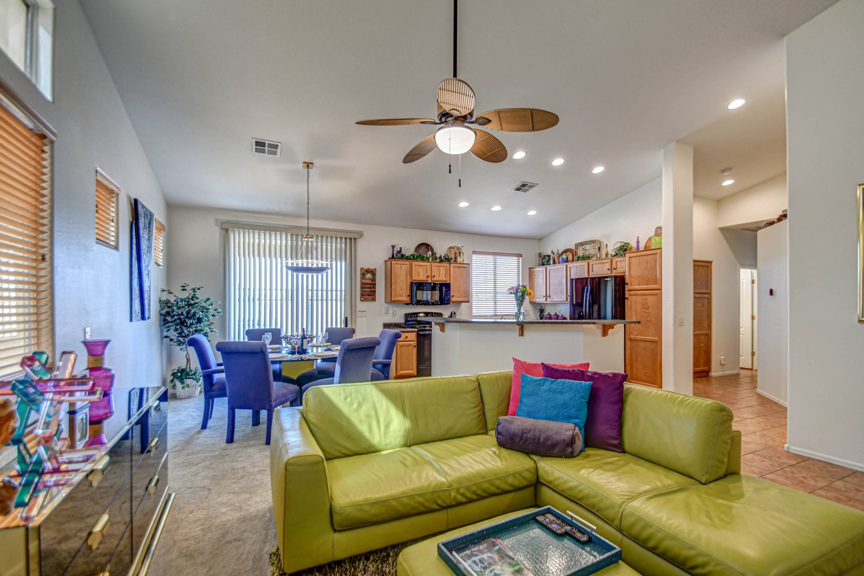 Easy Access to Airport, Freeways & Restaurants ~ Desert Hiking, Biking & Golf nearby~ Community Pool