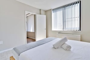 2 bedrooms, desk, iron/ironing board, travel cot
