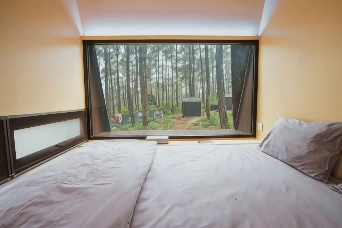 1 bedroom, desk, WiFi (free), bed sheets