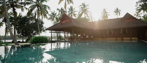 럭셔리 빌라 | 거실 공간