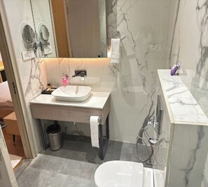 Executive Room | Bathroom