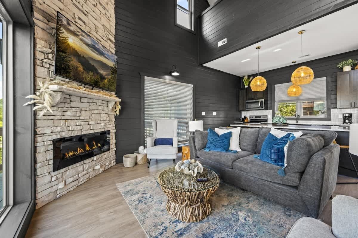 TV, fireplace, offices