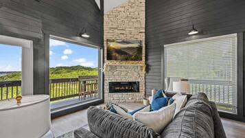 TV, fireplace, offices