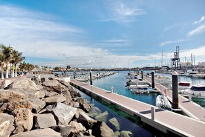 Marina - Holiday Home "Casa Barranco de la Sal" with Mountain Views and Private Terrace (Puerto del Rosario)