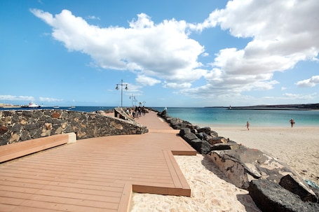 Beach. Holiday Home "Casa Barranco de la Sal" with Mountain Views and Private Terrace