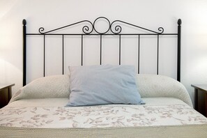 2 habitaciones, tabla de planchar con plancha y wifi gratis 