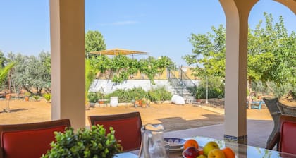 Rural Vacation Home "Los Miradores" with Private Pool, 2 Private Terraces & Wi-Fi