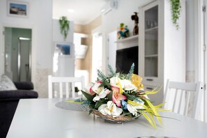 Dining - Holiday Home "Casa Centro Historico Barbate" with Private Terrace and Wi-Fi (Barbate)