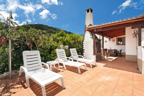 Holiday Home 'Casa Rural Medina 1' with Mountain Views & Air Conditioning - SilboHoliday
