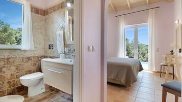 2 bedrooms, free WiFi