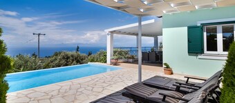Villa 'Belvedere Verde' avec vue sur la mer, piscine, terrasse et Wi-Fi