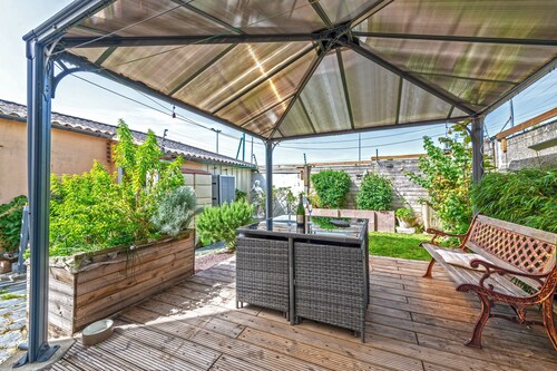 Guest House 'Domaine De Pharaon' with Shared Terrace, Wi-Fi and Air Conditioning