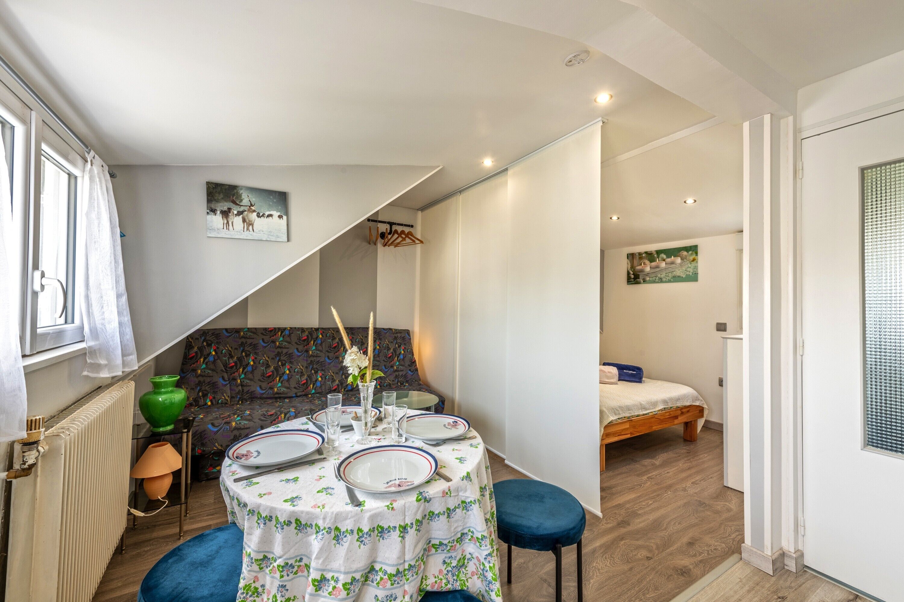 1 chambre, fer et planche à repasser, Wi-Fi gratuit, draps fournis