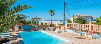 Casa vacanze 'La Playita' con vista mare, piscina, giardino e Wi-Fi