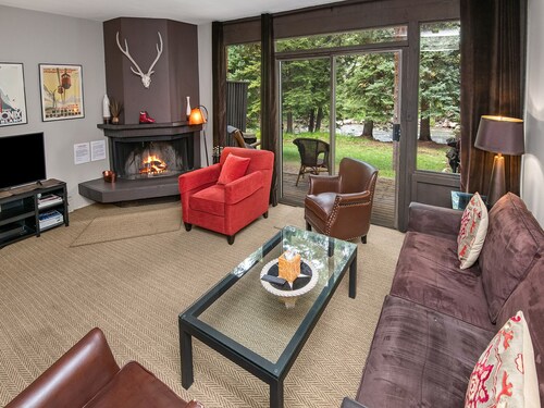 Ptarmigan Townhome 2 | 2BR on Gore Creek, Free Bus Route